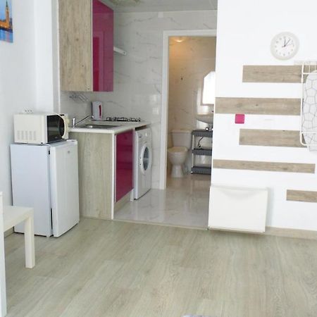 Apartamento En Centro A 150M Del Mar Apolo B Торевьиа Экстерьер фото