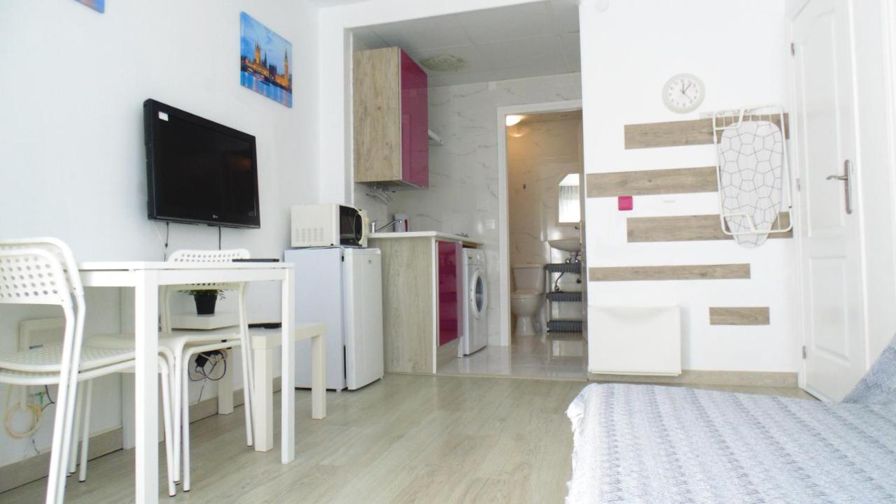 Apartamento En Centro A 150M Del Mar Apolo B Торевьиа Экстерьер фото